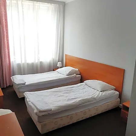Hotel Akor 3*