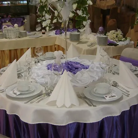 Hotel Akor 3*